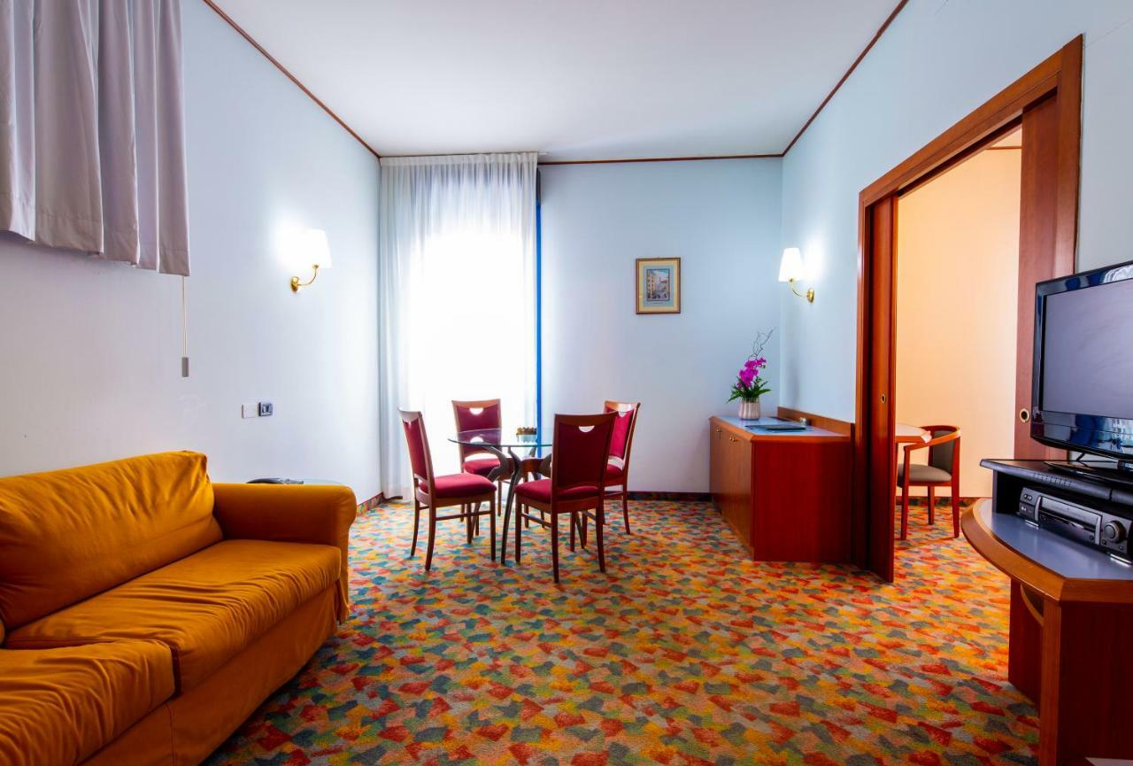 Hotel Persico'S San Giovanni in Persiceto Exteriör bild
