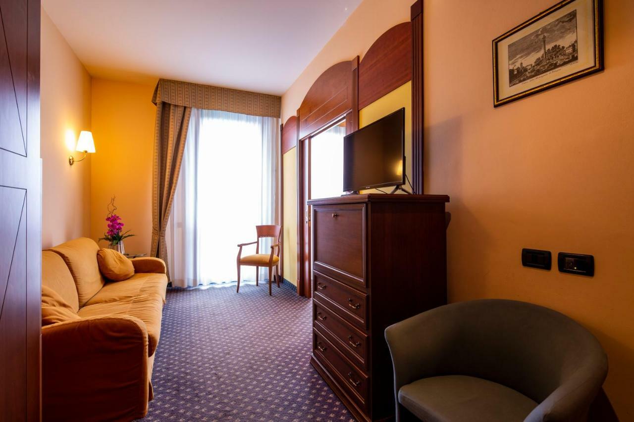 Hotel Persico'S San Giovanni in Persiceto Exteriör bild